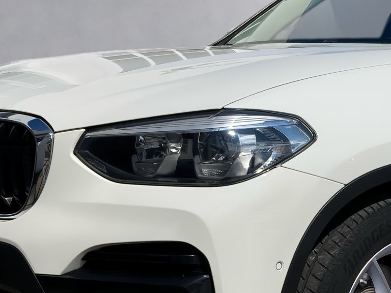 Bild 6: BMW X3 xDrive 20i