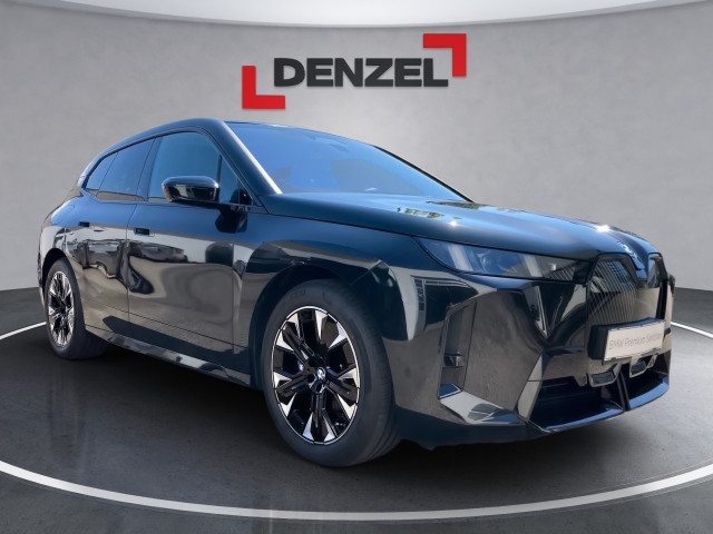 Bild 5: BMW PKW i-Serie iX xDrive45