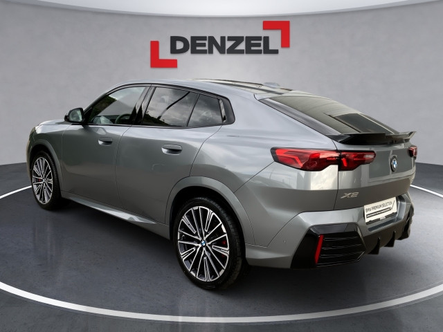 Bild 2: BMW X2 sDrive 20i U10