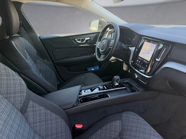 Bild 8: VOLVO PKW V60 Core, B4 Mild Hybrid, Benzin