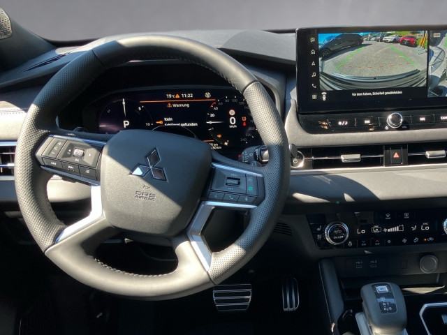 Bild 9: Mitsubishi Outlander PHEV 2,4 4WD Diam.Luxury Black Edt.AT 26