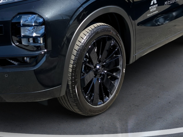 Bild 7: Mitsubishi Outlander PHEV 2,4 4WD Diam.Luxury Black Edt.AT 26