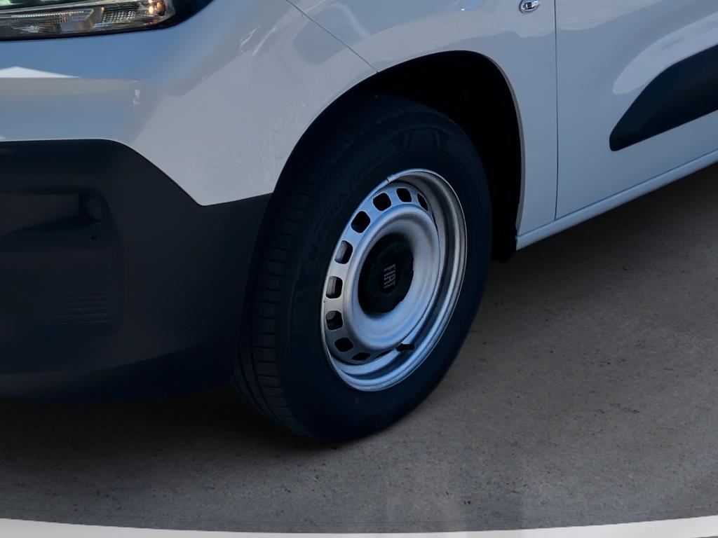 Bild 7: Fiat Transporter Doblo Serie 4 Stock MY26 KW M Diesel 100 Manuell