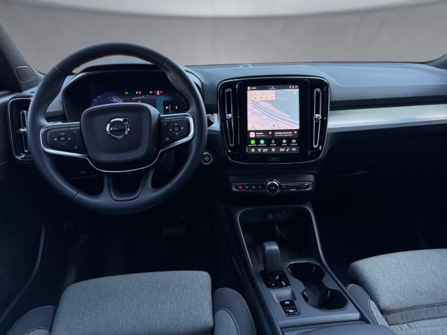 Bild 6: VOLVO PKW XC40 Core, B3 Mild Hybrid, Benzin