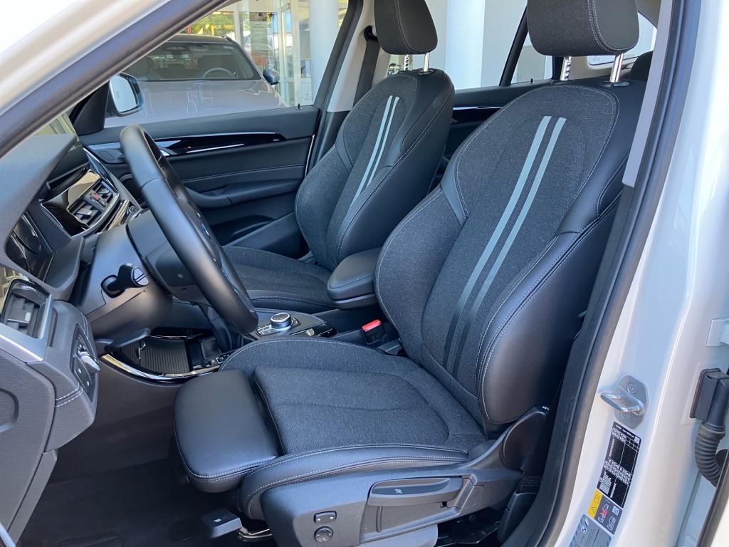 Bild 13: BMW X1 xDrive25e PHEV Au
