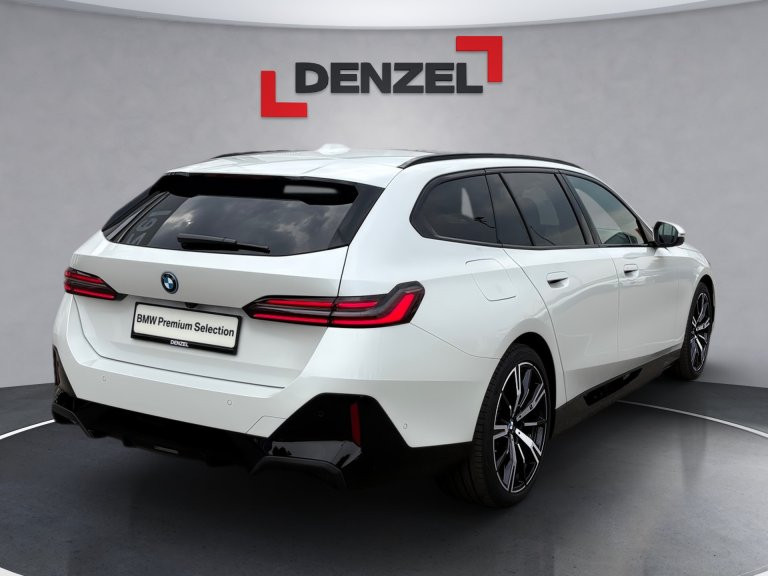 Bild 12: BMW 550e xDrive Touring