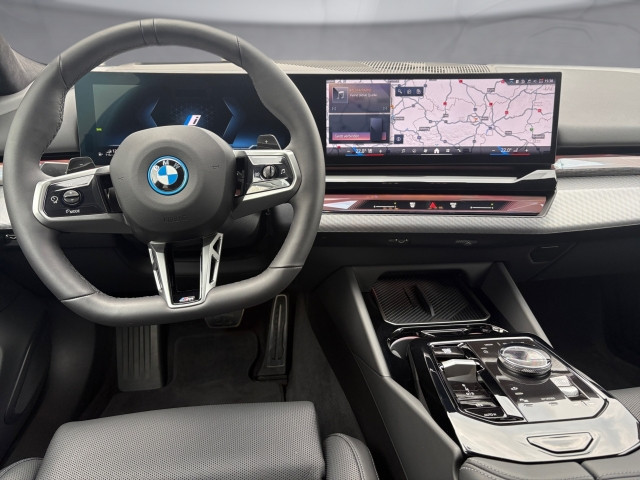 Bild 5: BMW 550e xDrive Touring