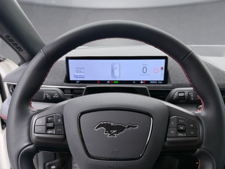 Bild 9: Ford Mustang Mache-E Premium