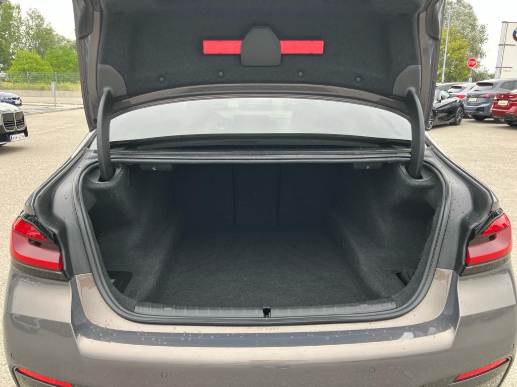 Bild 12: BMW 520d xDrive Limousine G30 B47