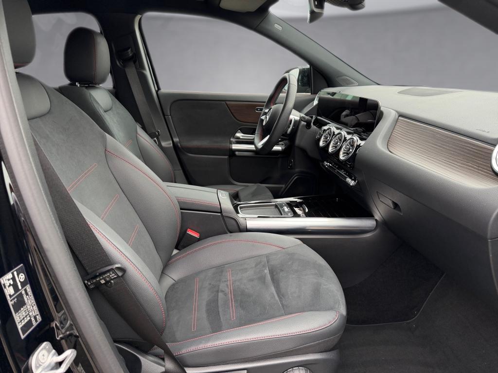 Bild 10: Mercedes GLA 200 Aut.
