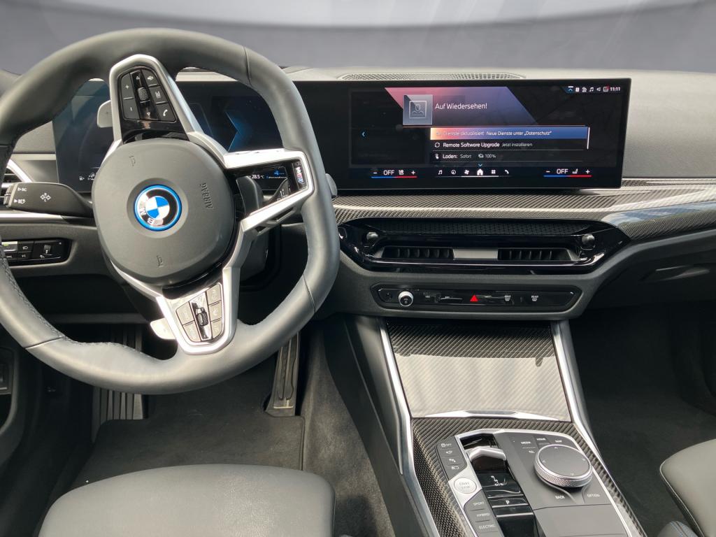 Bild 8: BMW 330e xDrive Touring