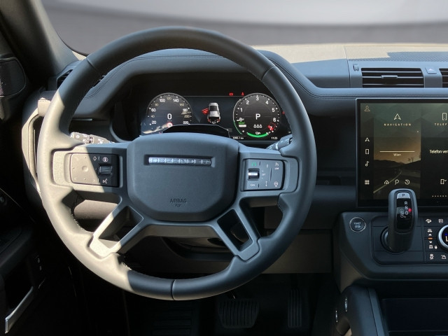 Bild 6: Land Rover Defender 110 P300e X-Dynamic SE