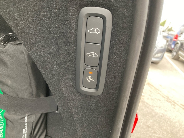 Bild 13: VOLVO PKW XC90 Ultra T8 PHEV Dark