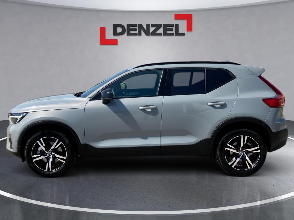 Bild 1: VOLVO PKW XC40 B3 Plus Dark Mild Hybrid