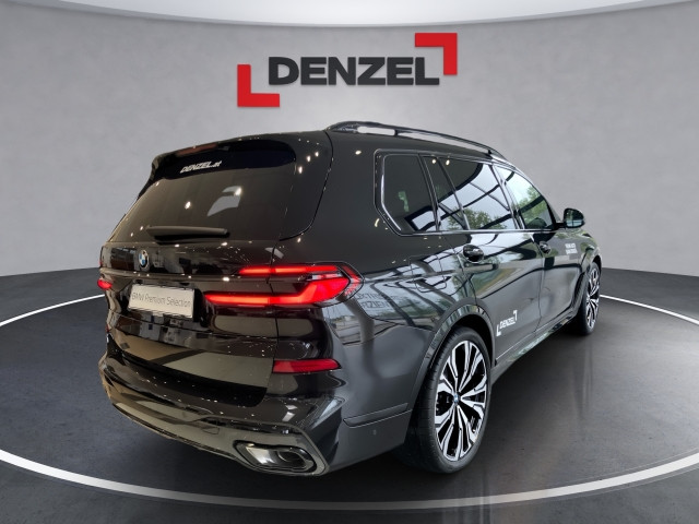 Bild 3: BMW X7 xDrive40d G07 B57
