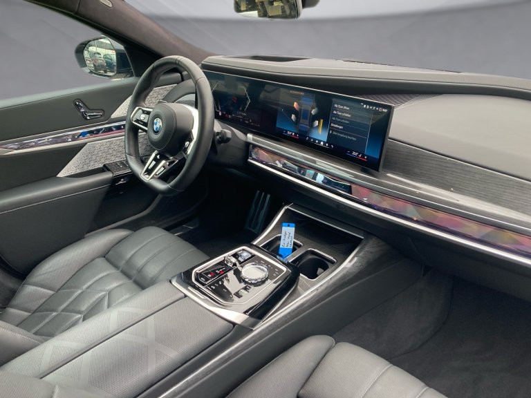 Bild 10: BMW 740d xDrive Limousine Aut.