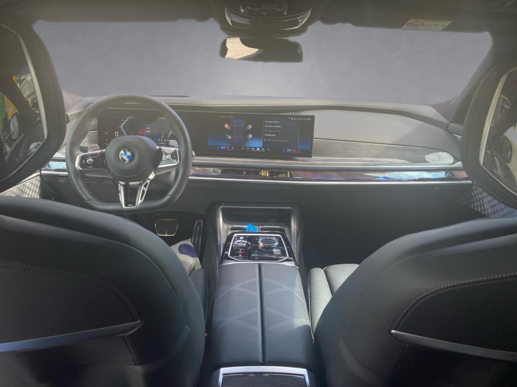 Bild 8: BMW 740d xDrive Limousine Aut.
