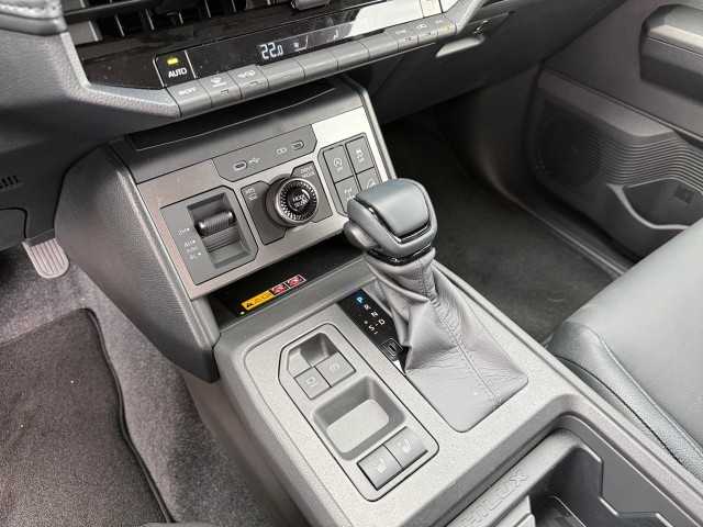 Bild 10: Toyota HILUX 2,8 MHEV Executive Double Cab