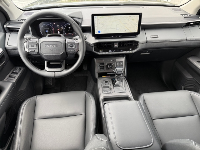 Bild 4: Toyota HILUX 2,8 MHEV Executive Double Cab