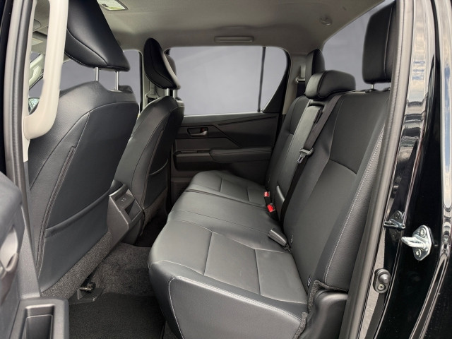 Bild 7: Toyota HILUX 2,8 MHEV Executive Double Cab