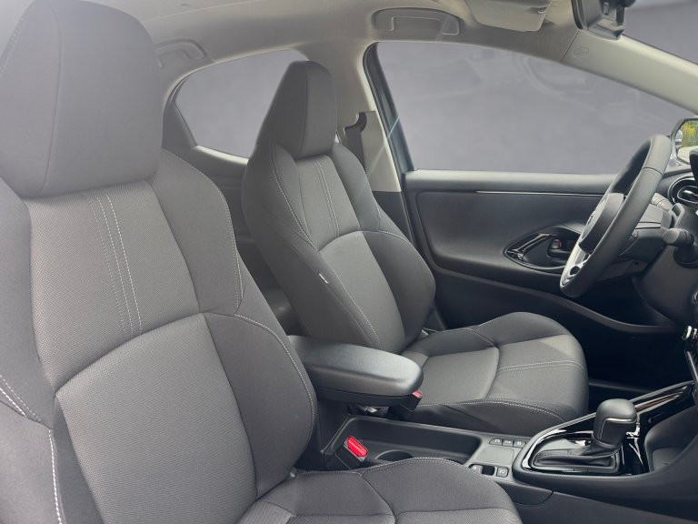 Bild 5: Toyota Yaris 5-Türer Teamplayer 1,5L Hybrid,  Syst. 85kW