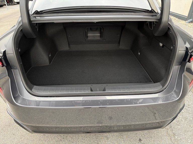 Bild 9: Lexus ES Limousine Executive 300h E-FOUR