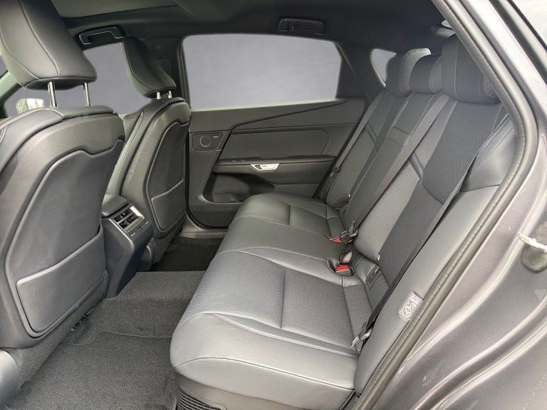 Bild 8: Lexus ES Limousine Executive 300h E-FOUR