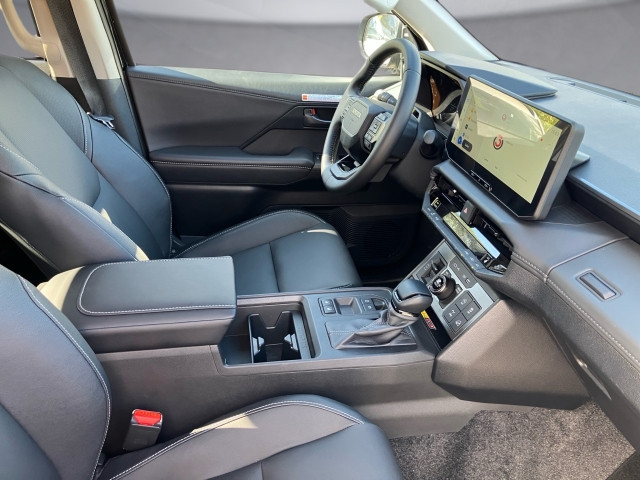 Bild 10: Toyota Hilux Double Cab Invincible  2,8L Diesel Mild Hybr