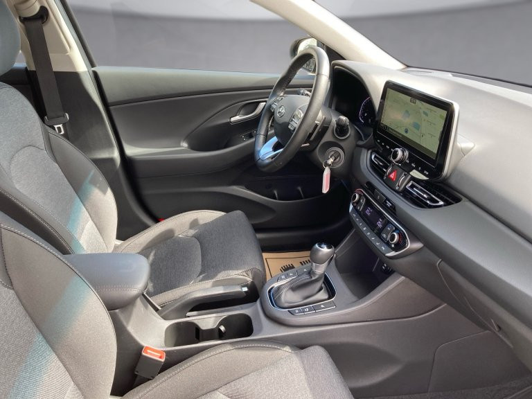 Bild 10: Hyundai i30 CW 1,0 T-GDI Trend Line DCT