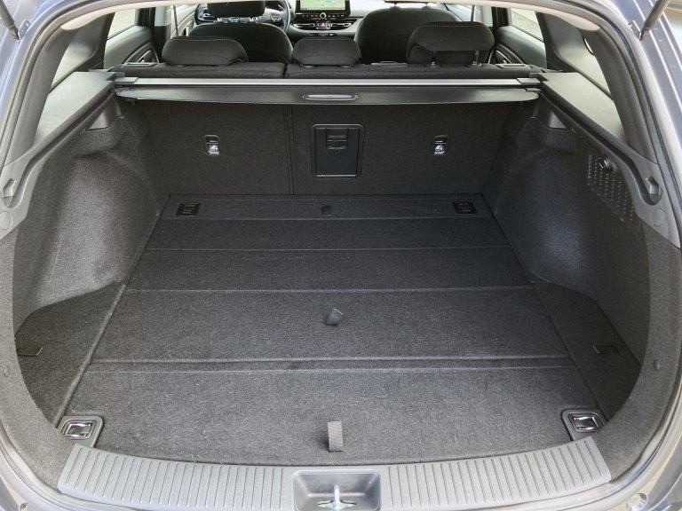 Bild 12: Hyundai i30 CW 1,0 T-GDI Trend Line DCT