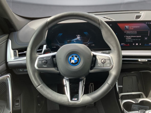 Bild 9: BMW iX1 eDrive20 U11