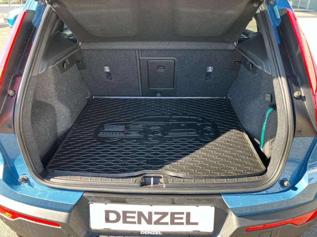 Bild 12: VOLVO PKW XC40 Recharge Plus, T4 Plug-in Hybrid, Elektrisch/Benzin, Da