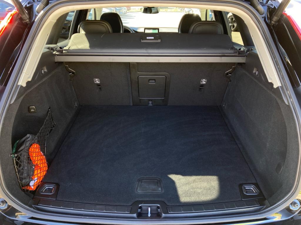 Bild 12: VOLVO PKW XC60 Core, B5 AWD Mild Hybrid, Benzin