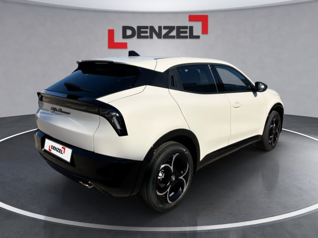 Bild 3: Alfa Junior Ibrida 1.2 Hybrid eDCT6