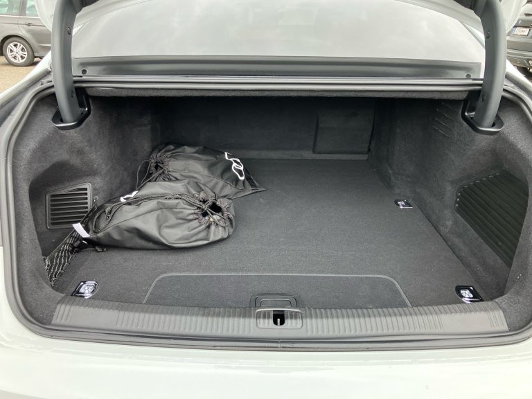 Bild 12: Audi A8 Reihe