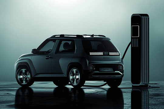 Hyundai Inster an Ladestation