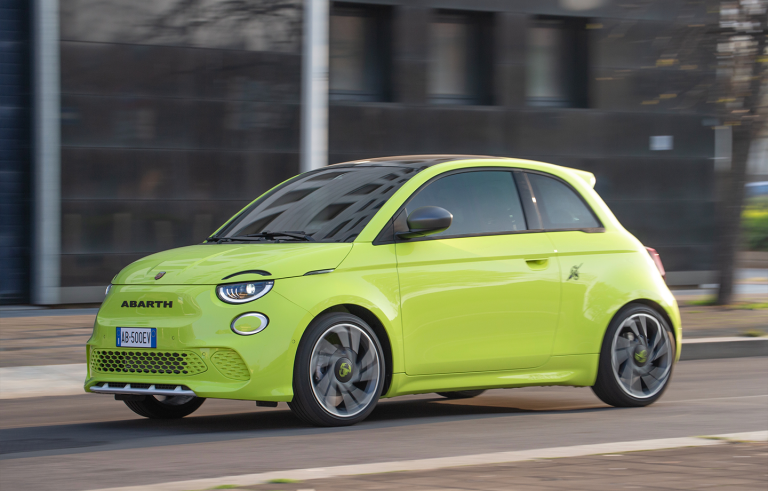 Abarth 500e Seitenansicht
