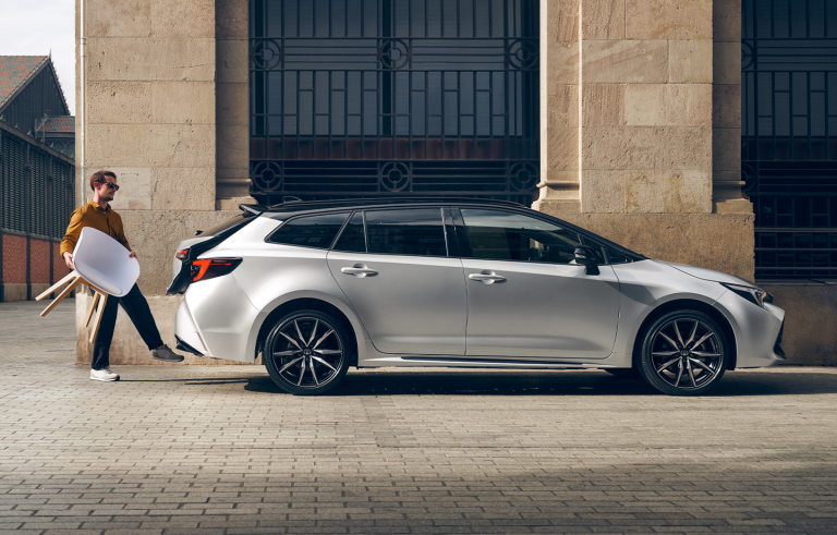Toyota Corolla Touring Sports Seitenansicht